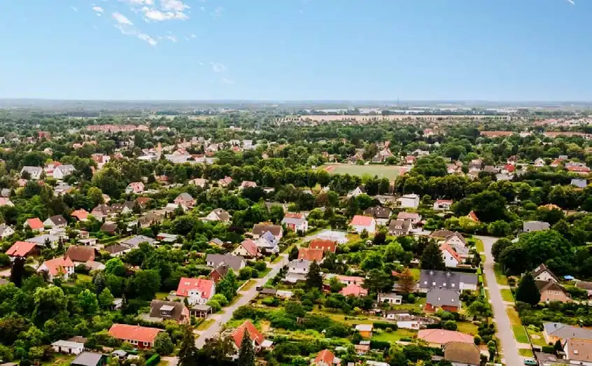 Blick über die Einfamilienhaussiedlung im Norden von Brieselang